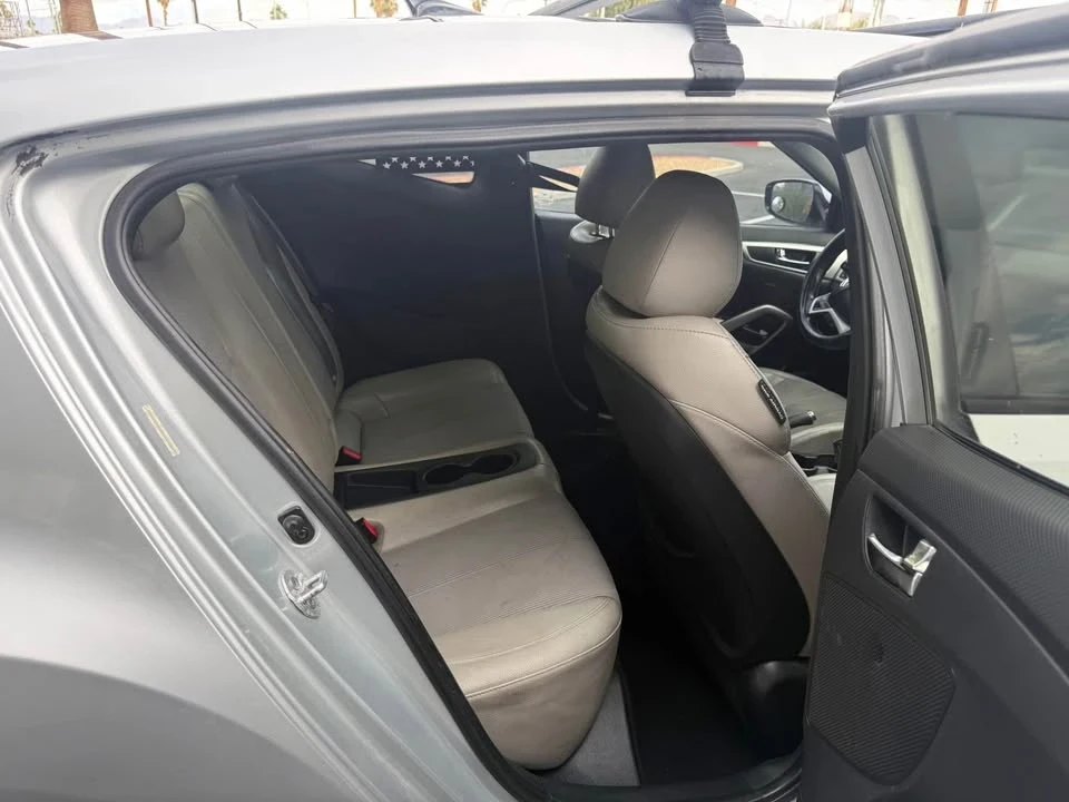 2012 Hyundai Veloster - Image 8 of 10