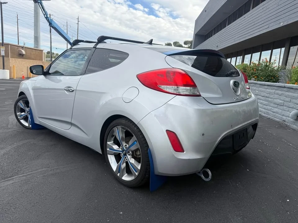 2012 Hyundai Veloster - Image 4 of 10