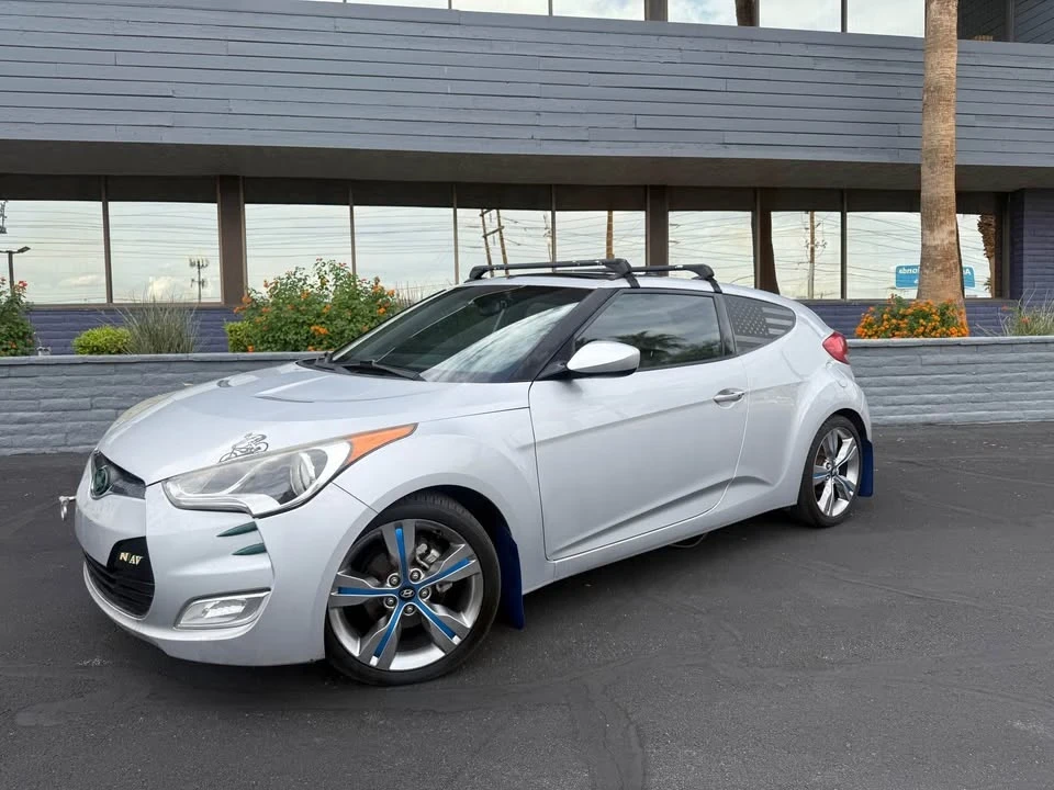 2012 Hyundai Veloster - Image 3 of 10