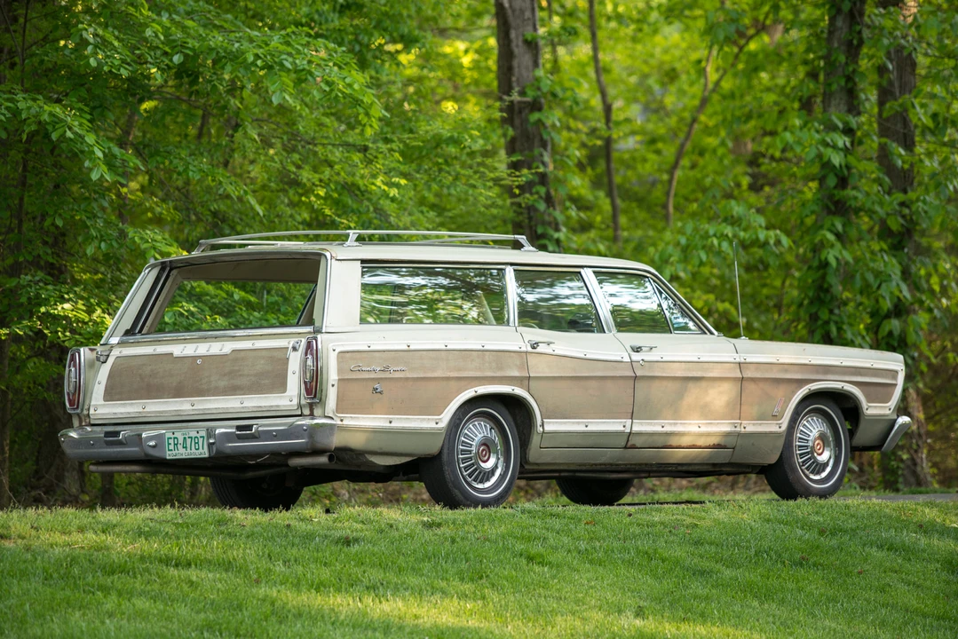 1967 Ford Country Squire - Image 4 of 31