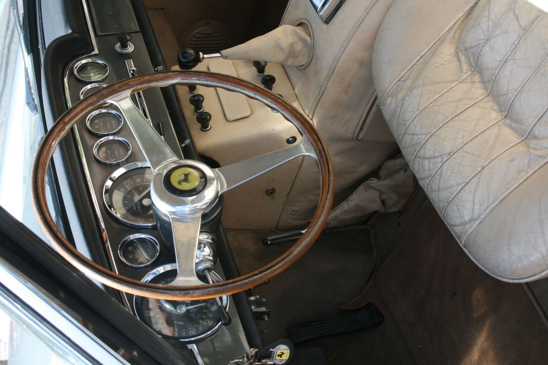 1961 Ferrari 250 GTE - Image 4 of 12