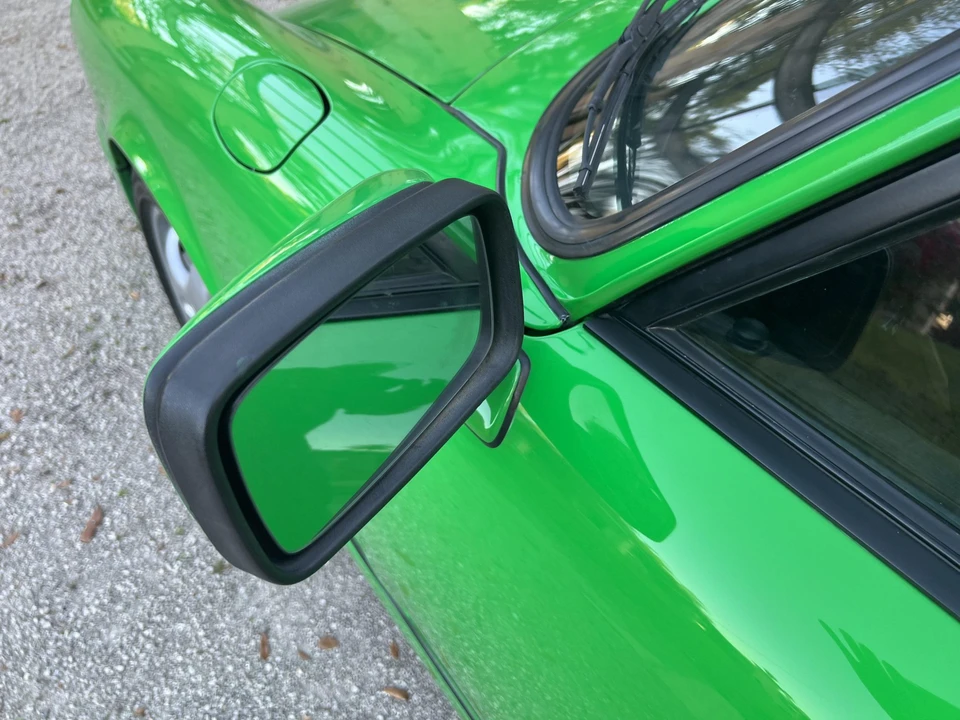 1990 Porsche 964 Carrera 4 - Image 24 of 31