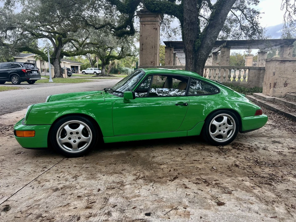 1990 Porsche 964 Carrera 4 - Image 10 of 31