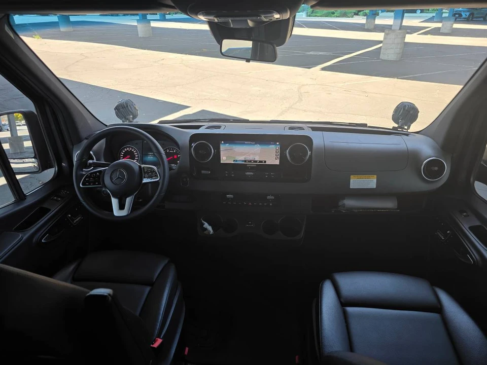 2020 Mercedes-Benz VS30 Sprinter - Image 10 of 17
