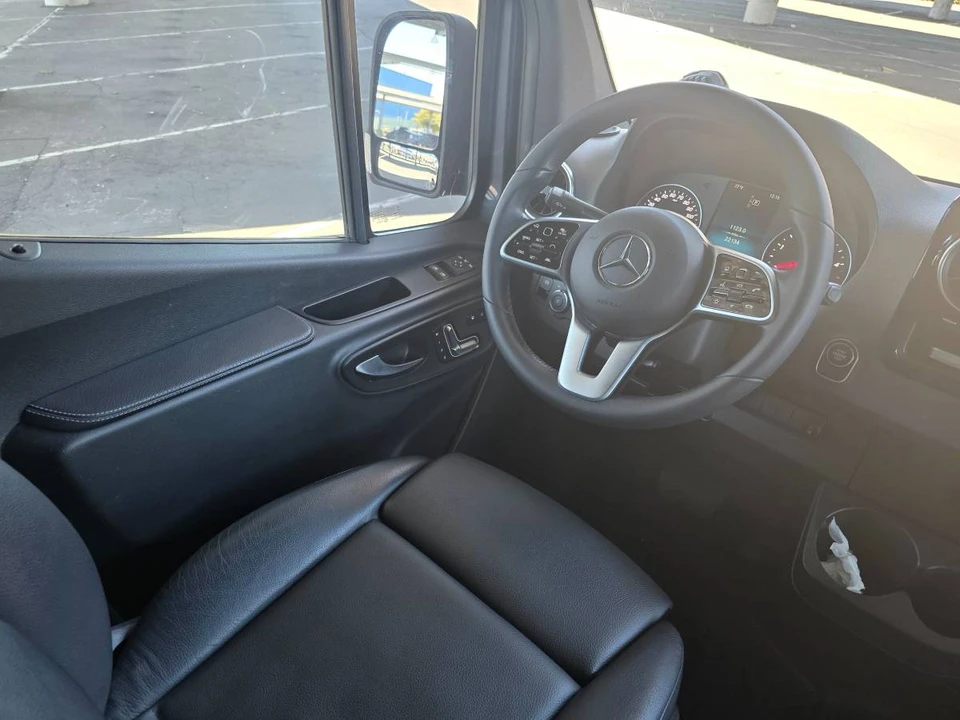 2020 Mercedes-Benz VS30 Sprinter - Image 11 of 17