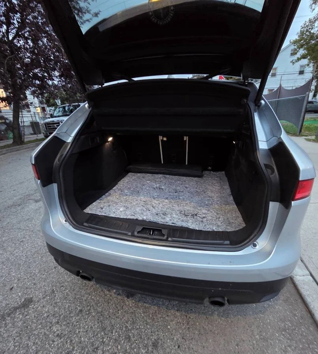2017 Jaguar F-Pace - Image 4 of 9