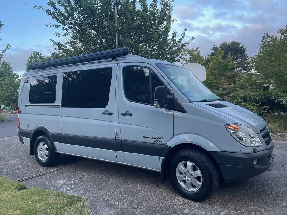 2011 Mercedes-Benz NCV3 Sprinter - Image 2 of 16