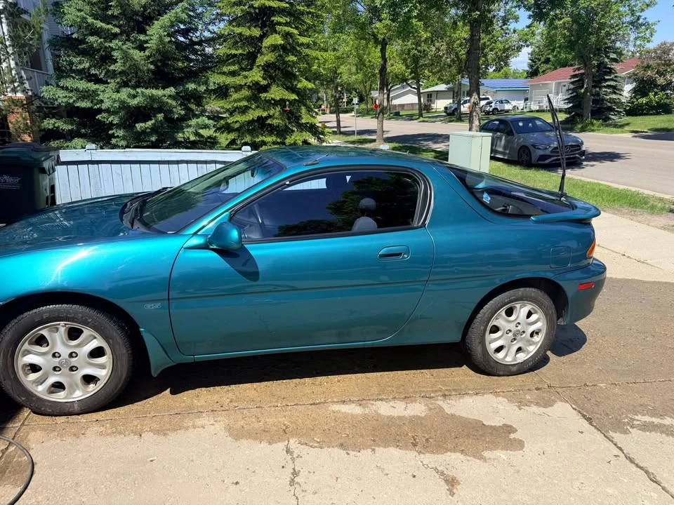 Mazda MX-3 - Image 4 of 10