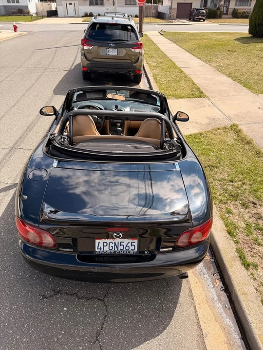 2001 Mazda NB MX-5 Miata - Image 4 of 10