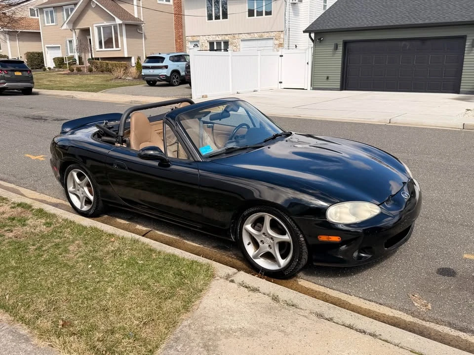 2001 Mazda NB MX-5 Miata - Image 3 of 10