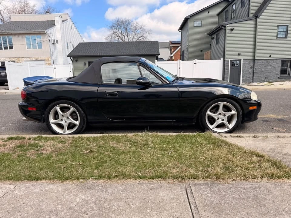 2001 Mazda NB MX-5 Miata - Image 6 of 10