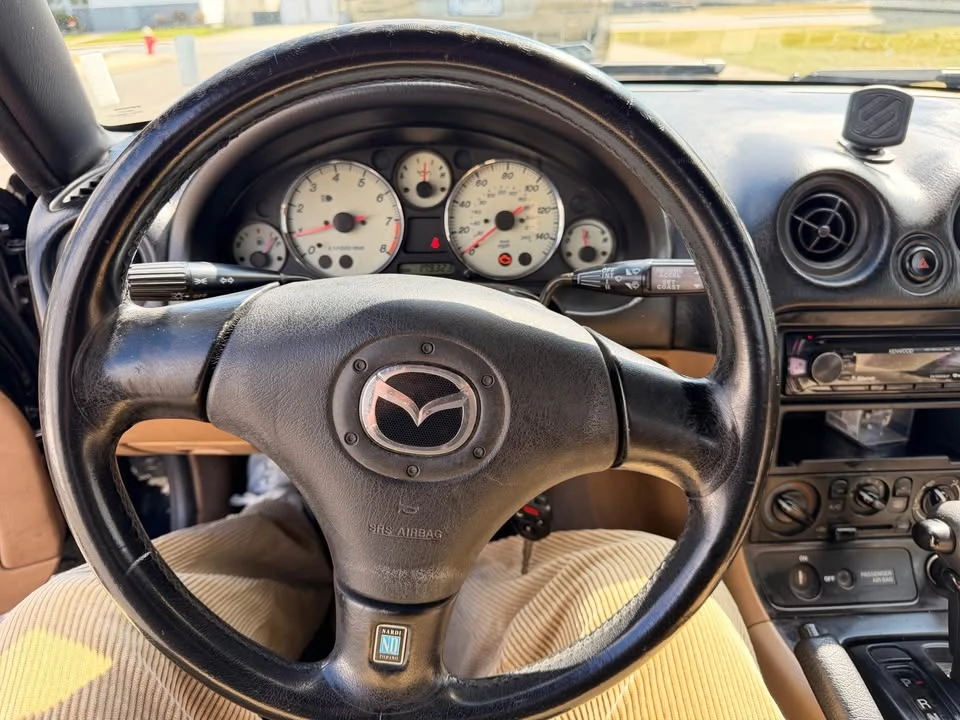 2001 Mazda NB MX-5 Miata - Image 8 of 10