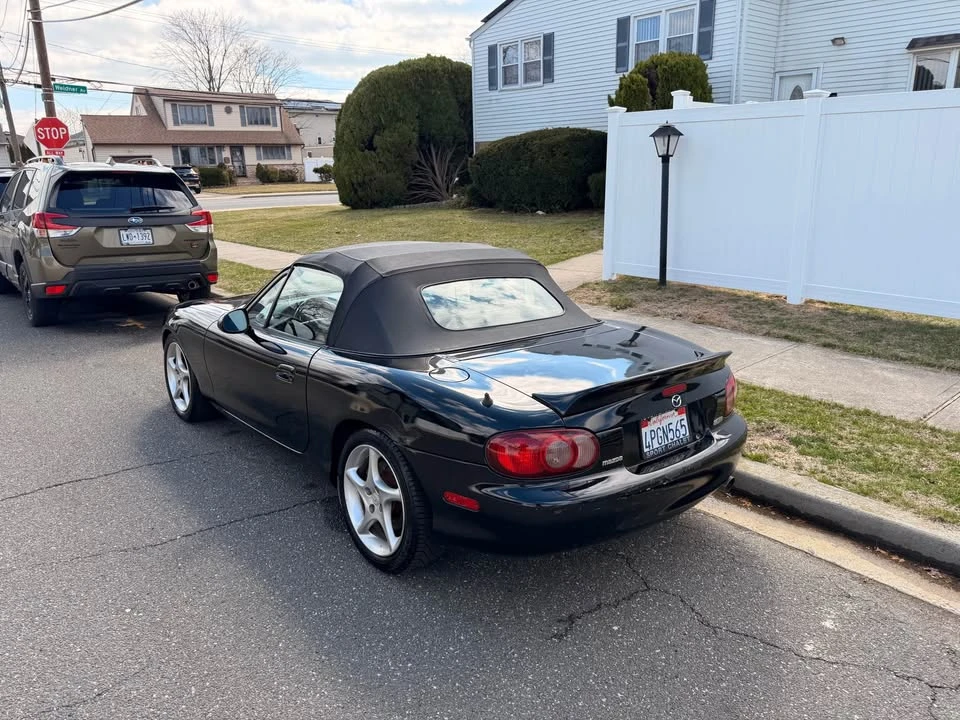 2001 Mazda NB MX-5 Miata - Image 5 of 10