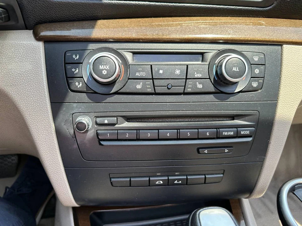 2012 BMW E81/E82/E88 1 Series - Image 13 of 24
