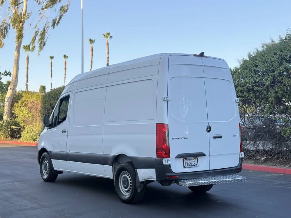 2020 Mercedes-Benz VS30 Sprinter - Image 5 of 17