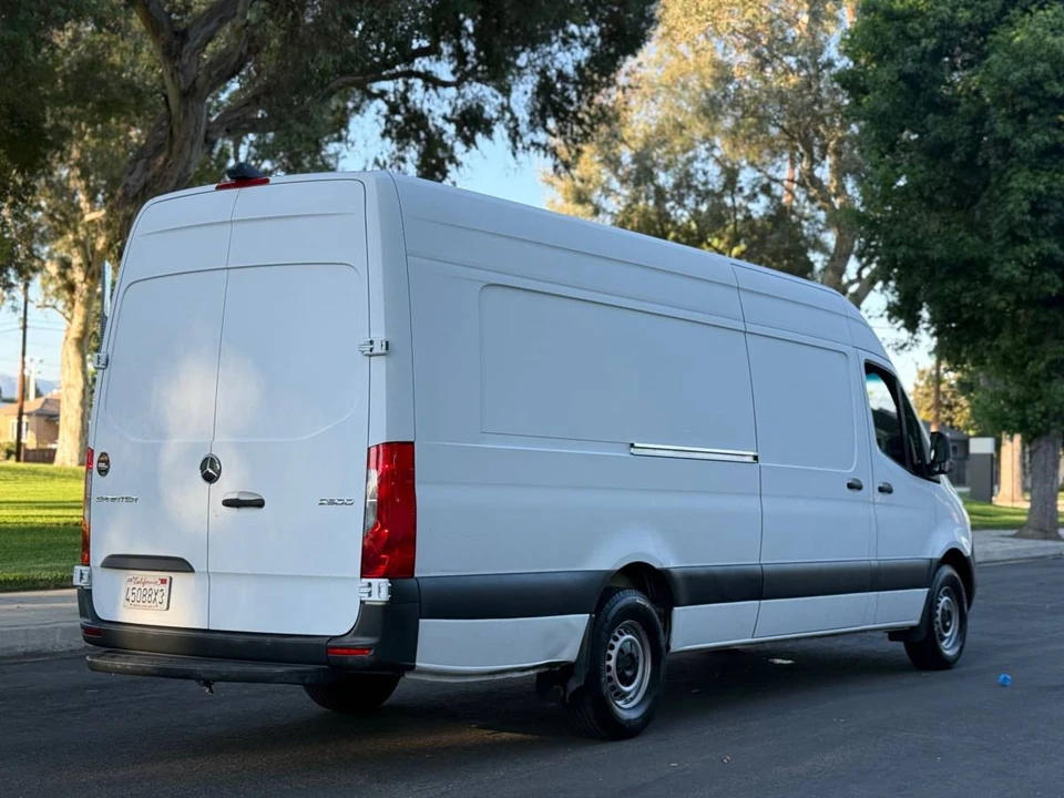 2022 Mercedes-Benz VS30 Sprinter - Image 21 of 22