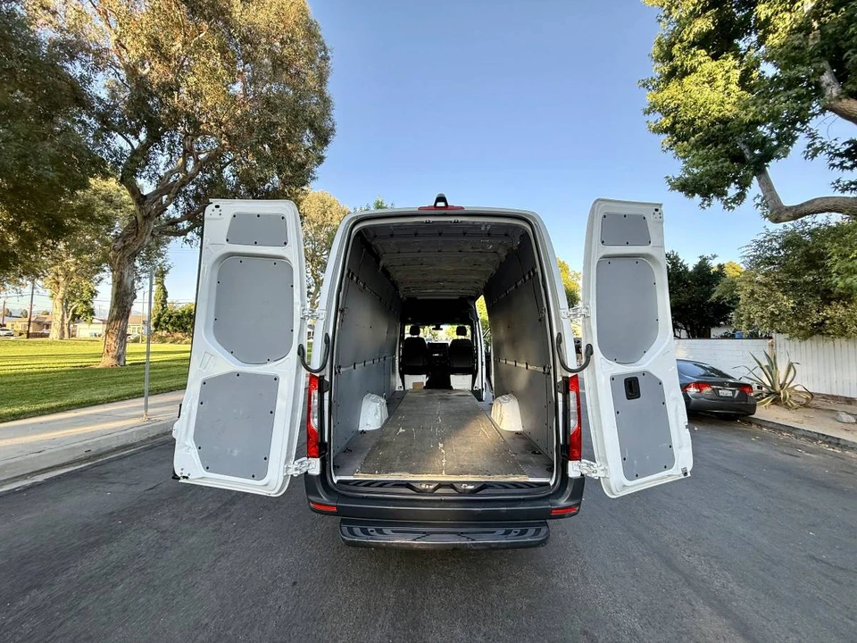 2022 Mercedes-Benz VS30 Sprinter - Image 15 of 22