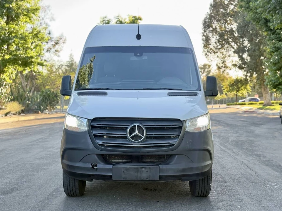 2022 Mercedes-Benz VS30 Sprinter - Image 2 of 22