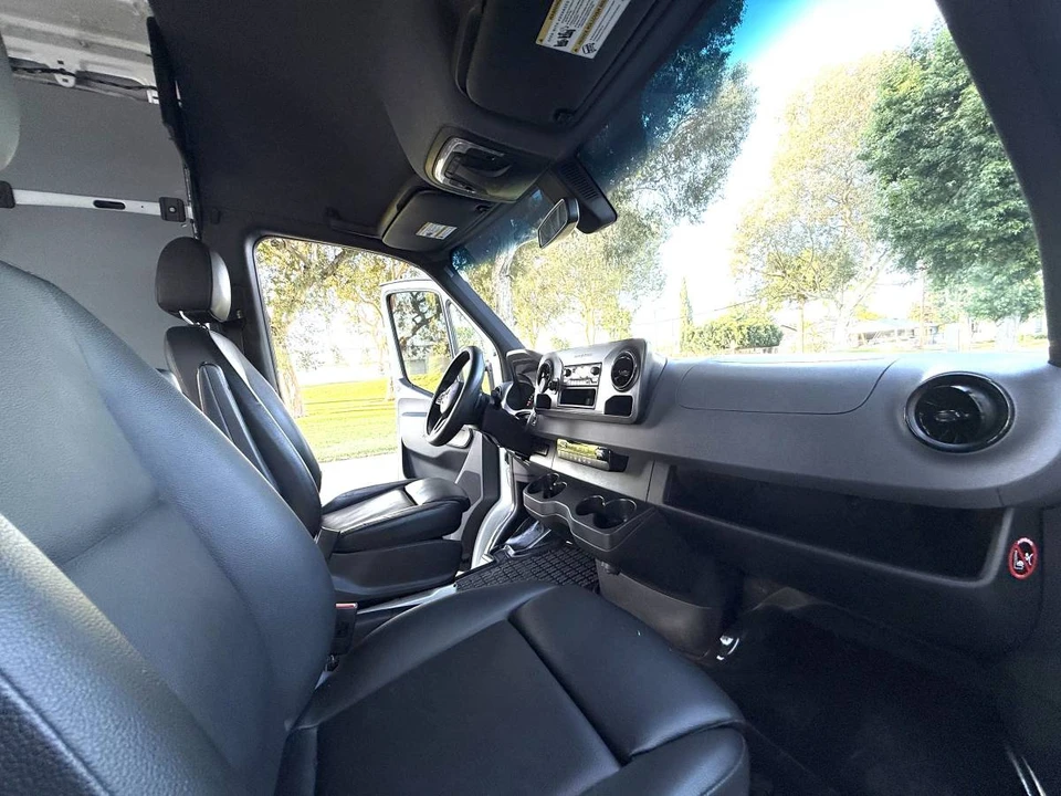 2022 Mercedes-Benz VS30 Sprinter - Image 10 of 22