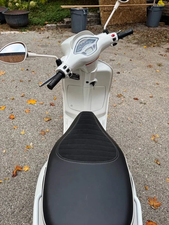 2023 Vespa Super & Primavera & P - Image 7 of 9
