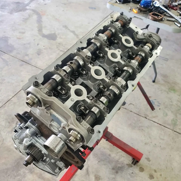 Parts & Memorabilia Engines - Image 3 of 8