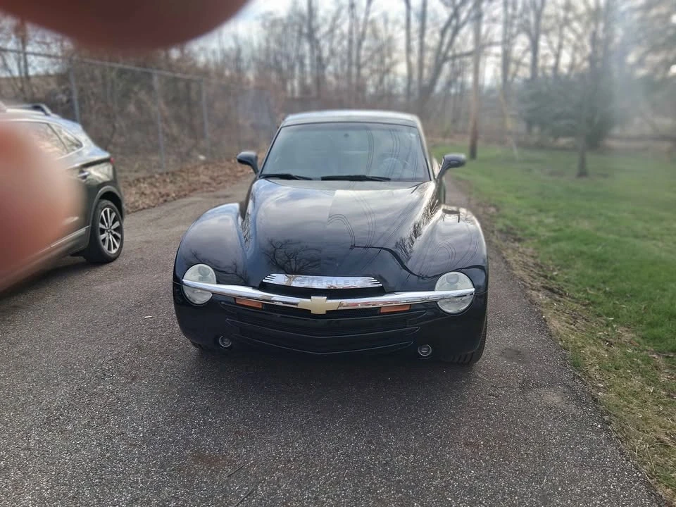 Chevrolet SSR - Image 2 of 7