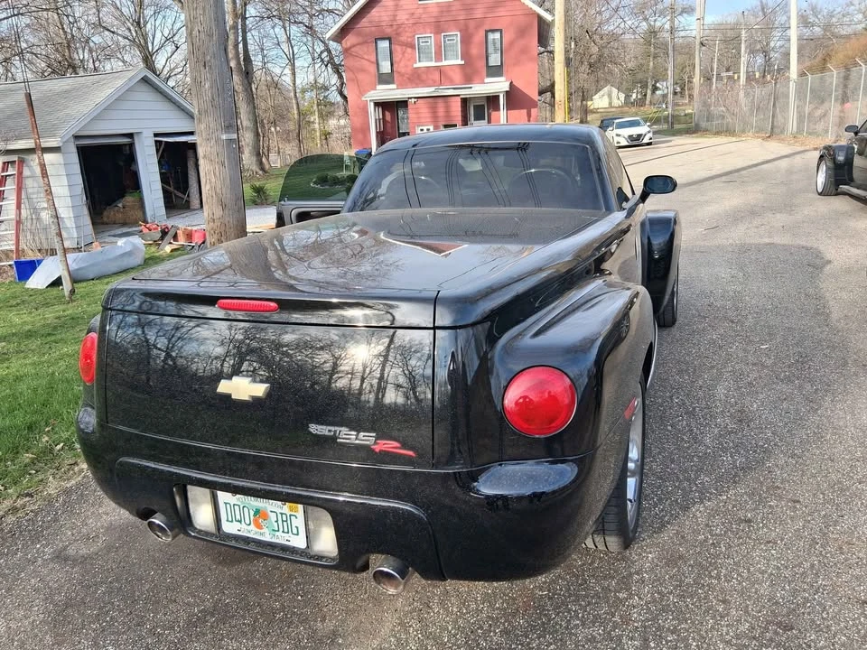Chevrolet SSR - Image 6 of 7