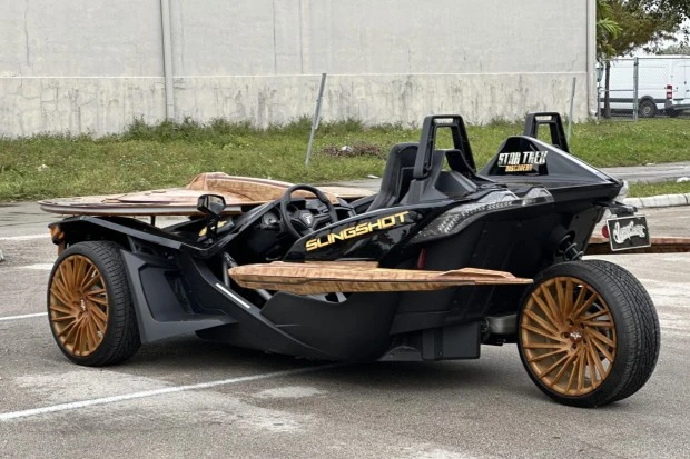 2018 Polaris Slingshot - Image 2 of 7