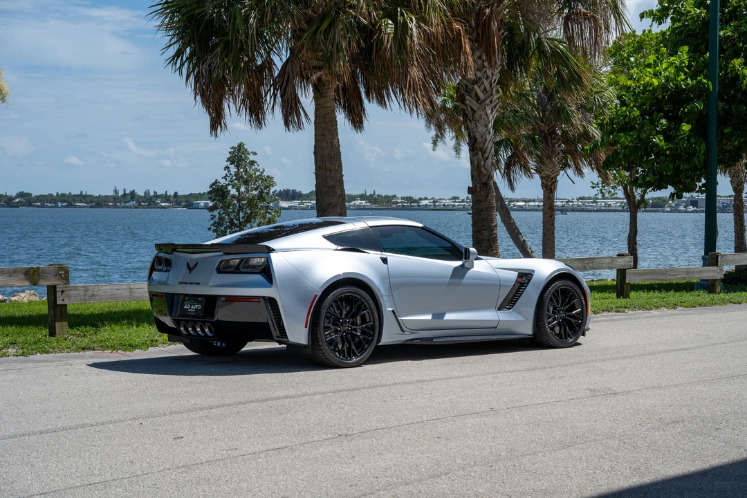 2017 Chevrolet Corvette C7 Z06 - Image 12 of 31