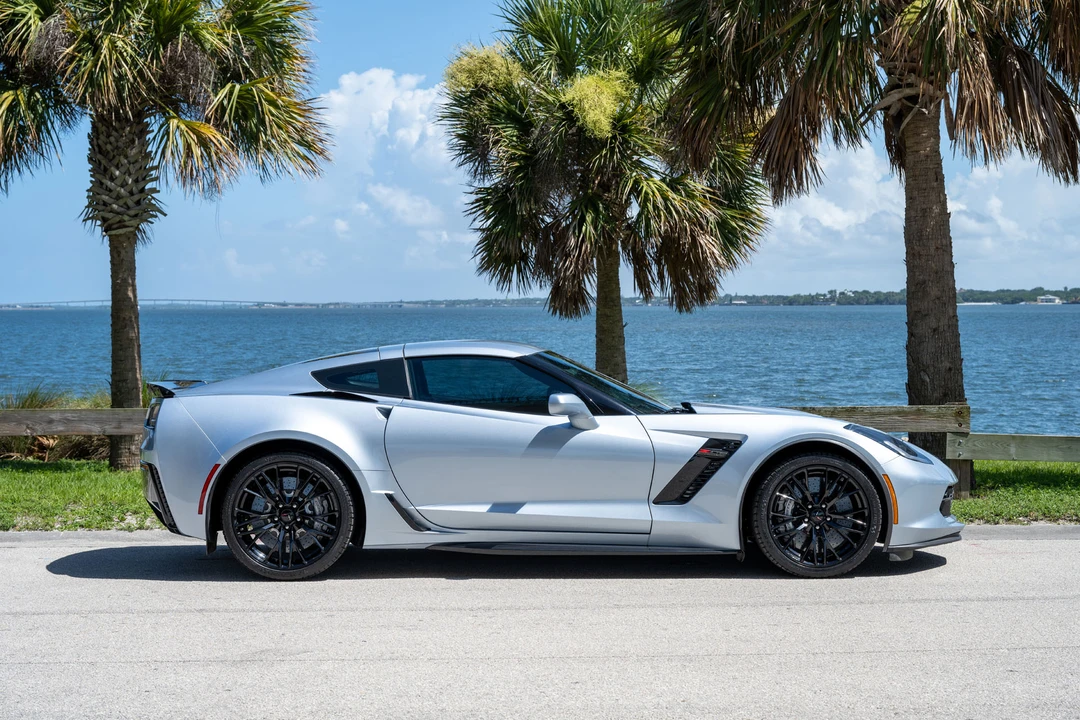 2017 Chevrolet Corvette C7 Z06 - Image 8 of 31