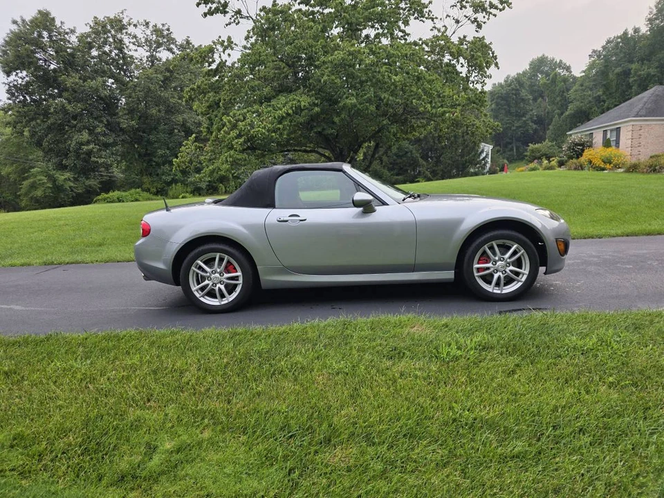 2011 Mazda NC MX-5 Miata - Image 3 of 7