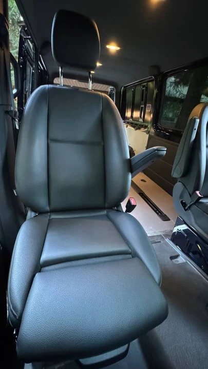 2025 Mercedes-Benz VS30 Sprinter - Image 14 of 24