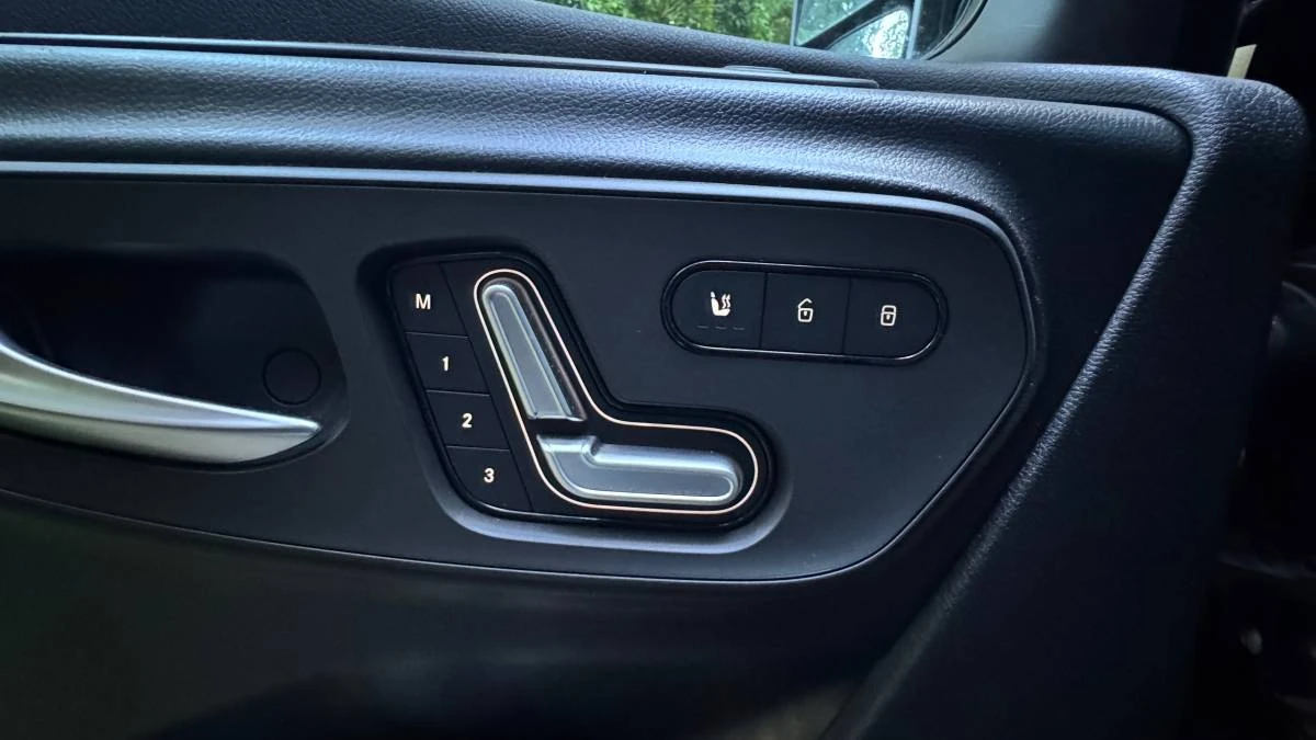 2025 Mercedes-Benz VS30 Sprinter - Image 9 of 24
