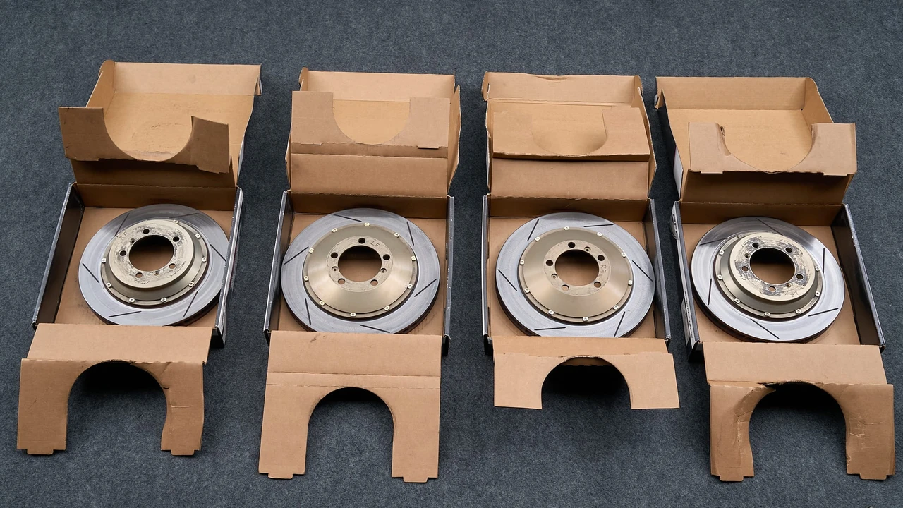 Parts & Memorabilia Mechanical Components - Image 6 of 31