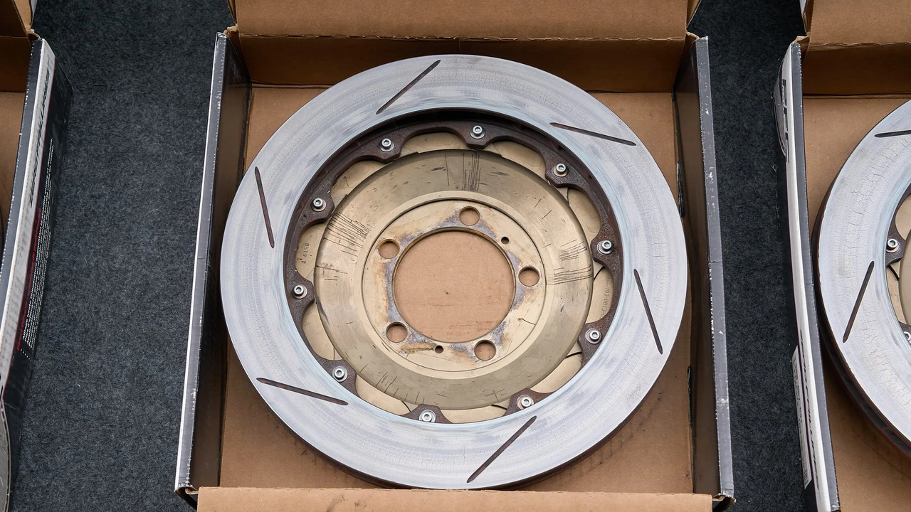 Parts & Memorabilia Mechanical Components - Image 10 of 31