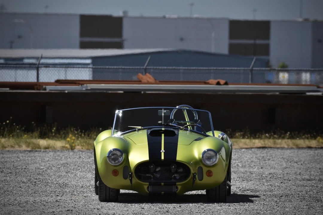 Shelby Cobra Replica - Image 7 of 31
