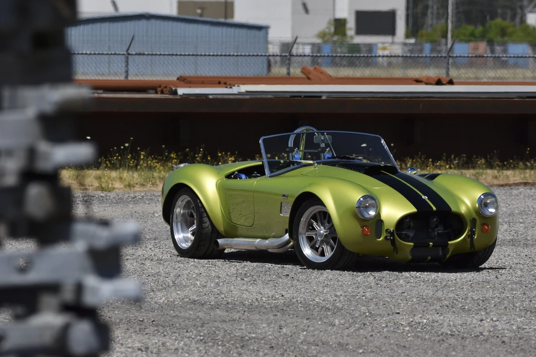 Shelby Cobra Replica - Image 16 of 31