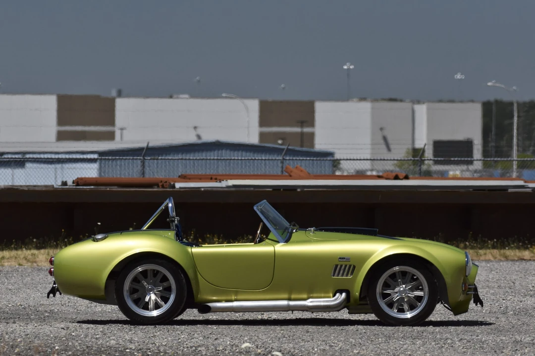Shelby Cobra Replica - Image 19 of 31