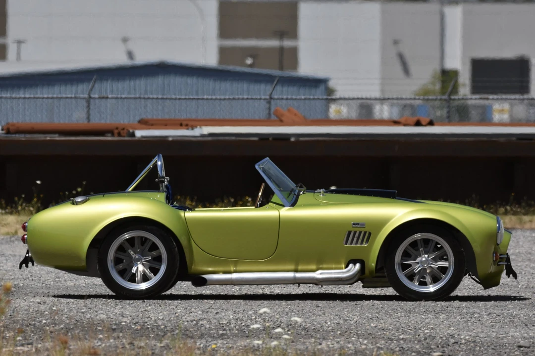 Shelby Cobra Replica - Image 20 of 31