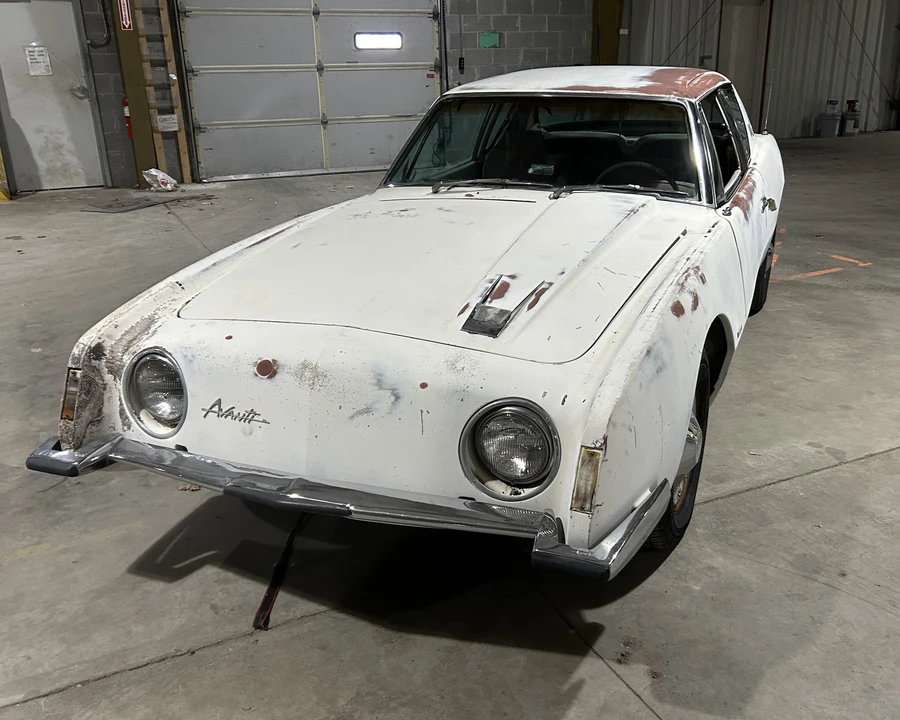 1963 Studebaker Avanti - Image 9 of 31