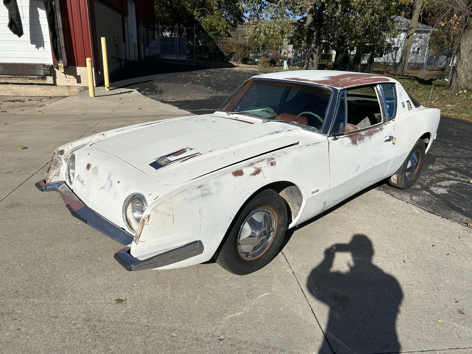 1963 Studebaker Avanti - Image 11 of 31