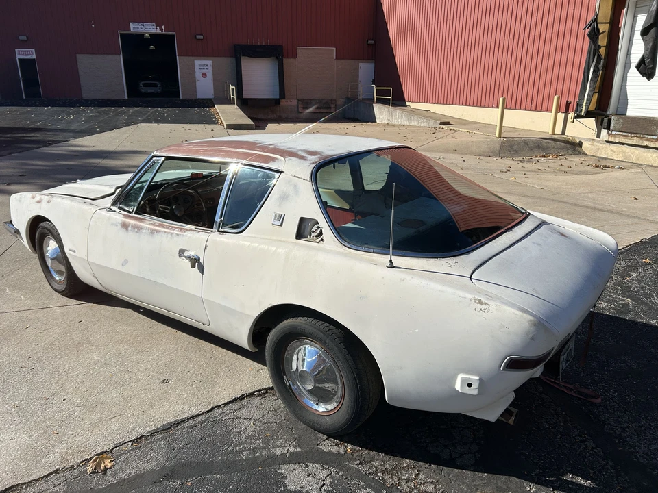 1963 Studebaker Avanti - Image 15 of 31