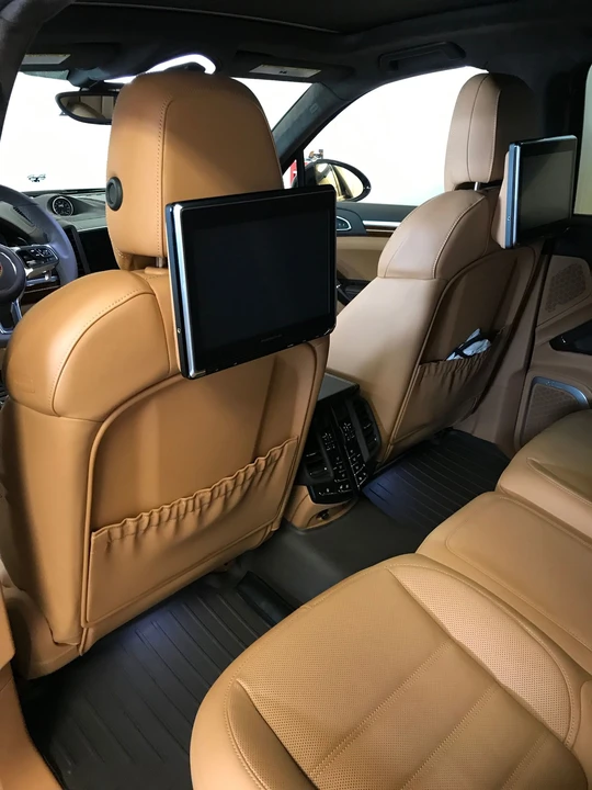 2017 Porsche 958 Cayenne Turbo - Image 3 of 7
