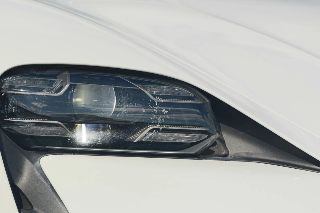 2021 Porsche Taycan 4S - Image 8 of 31