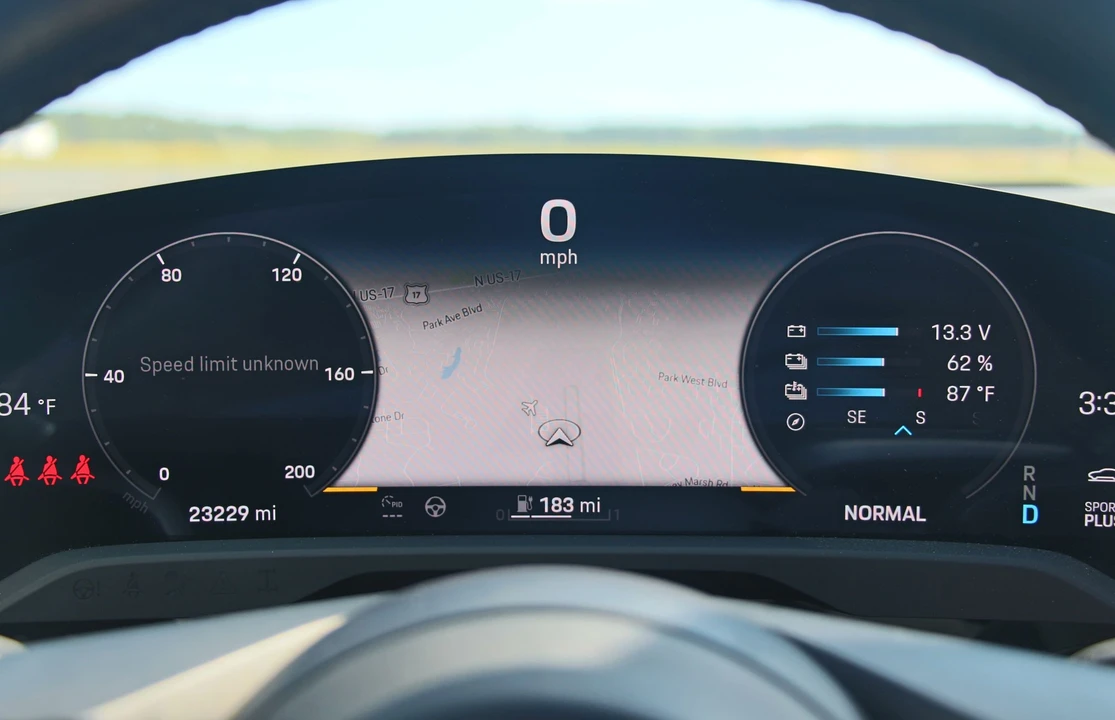 2021 Porsche Taycan 4S - Image 22 of 31