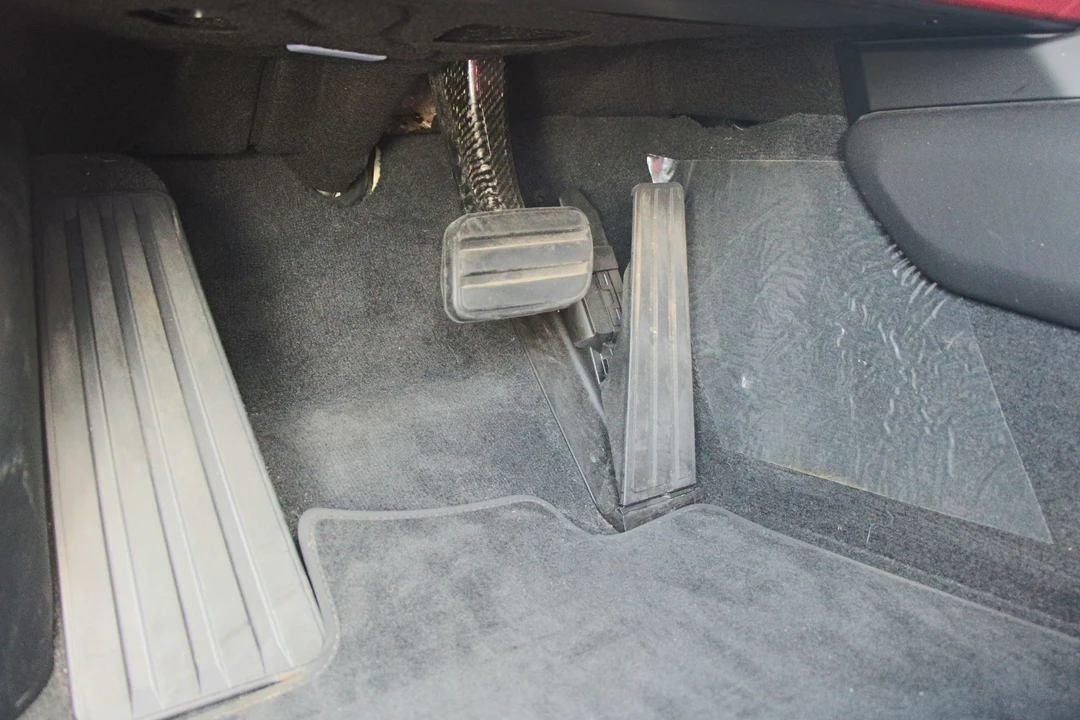 2021 Porsche Taycan 4S - Image 29 of 31