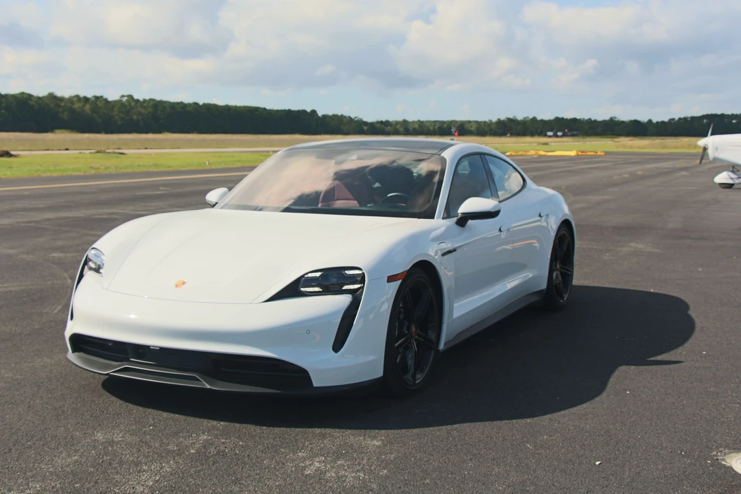 2021 Porsche Taycan 4S - Image 4 of 31