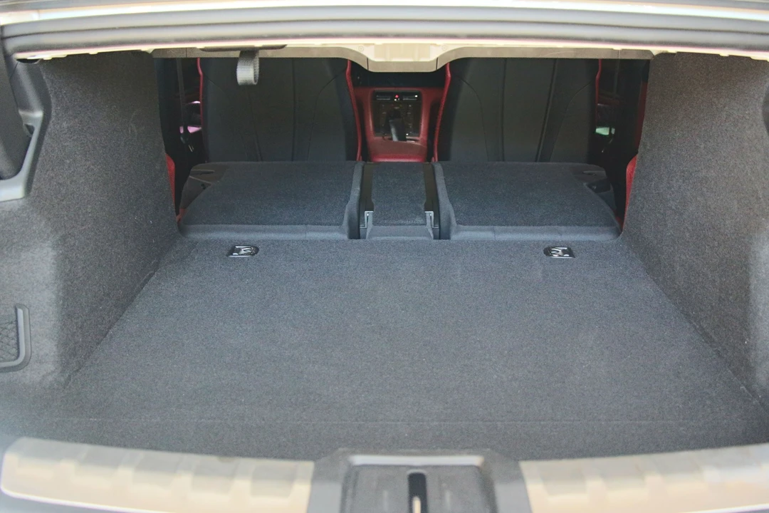 2021 Porsche Taycan 4S - Image 16 of 31
