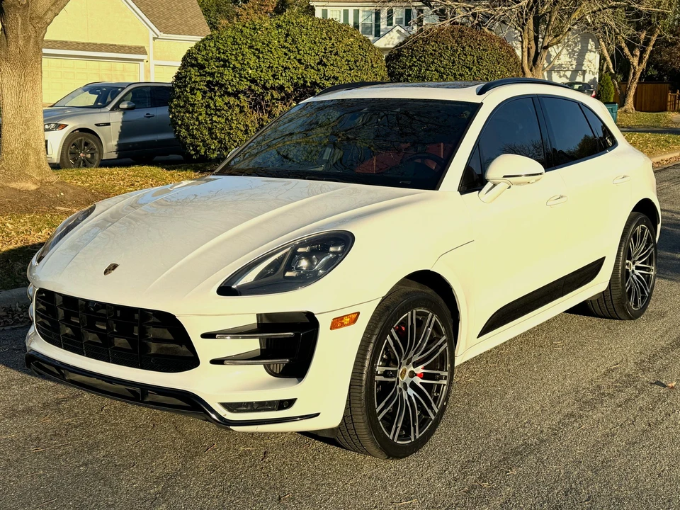 2017 Porsche Macan Turbo - Image 5 of 20
