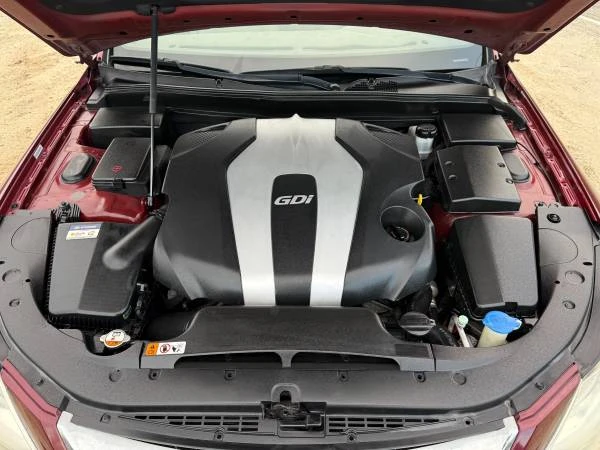 2013 Hyundai Genesis - Image 12 of 21